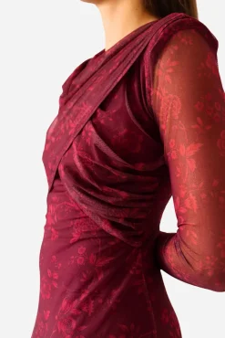 Vestido de tule com estampado floral