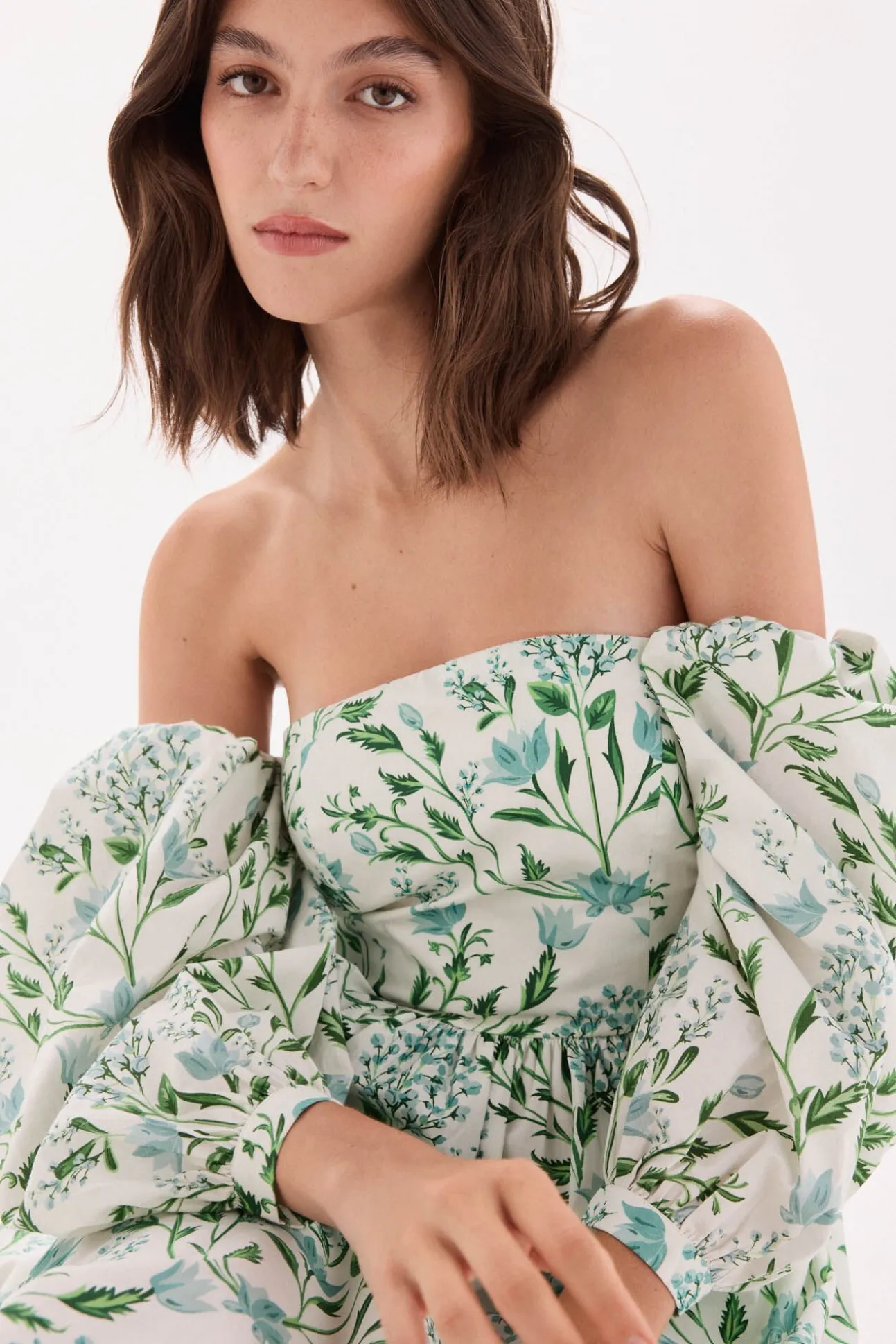 Vestido decote caicai estampado