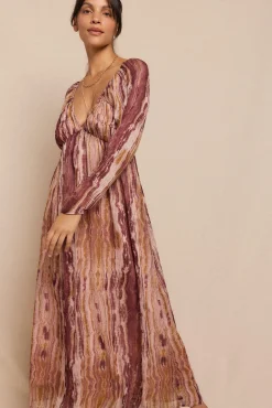 Vestido estampado com franzidos