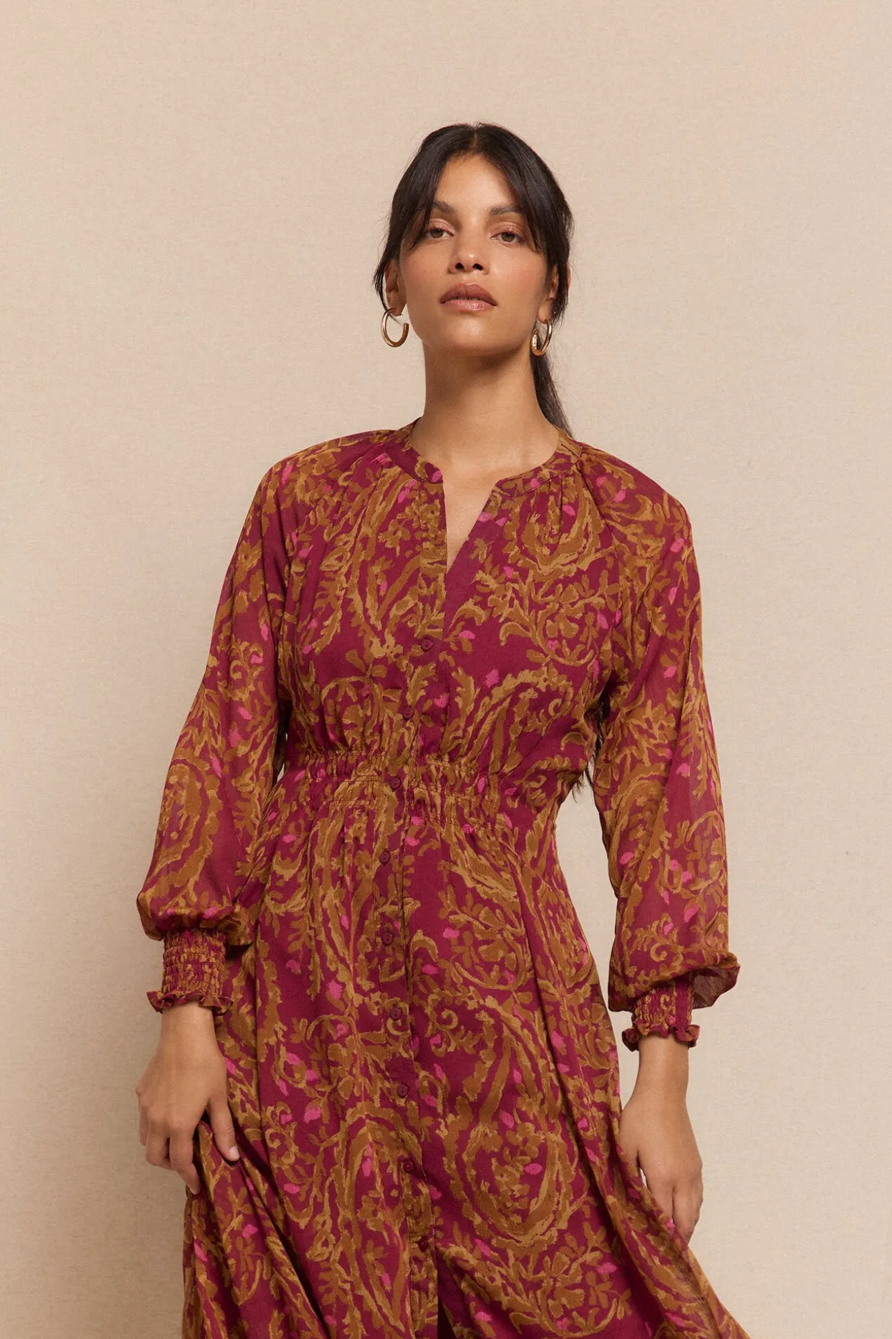 Vestido estampado fluído