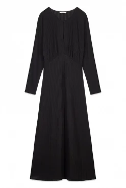 Vestido estruturado com manga morcego