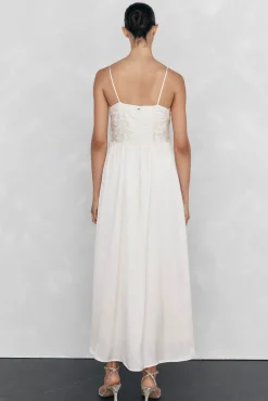 Vestido lingerie com detalhe franzido
