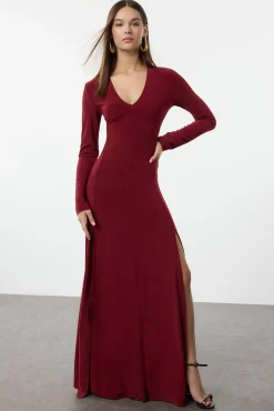 Vestido longo com decote em V