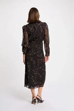 Vestido longo com mangas bufantes