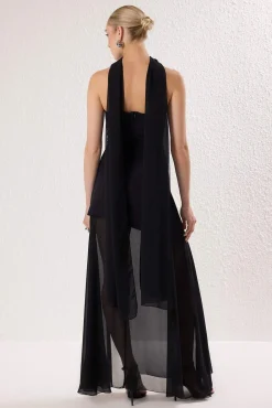 Vestido longo com xaile