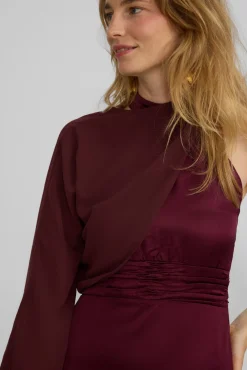 Vestido longo de capa de cetim
