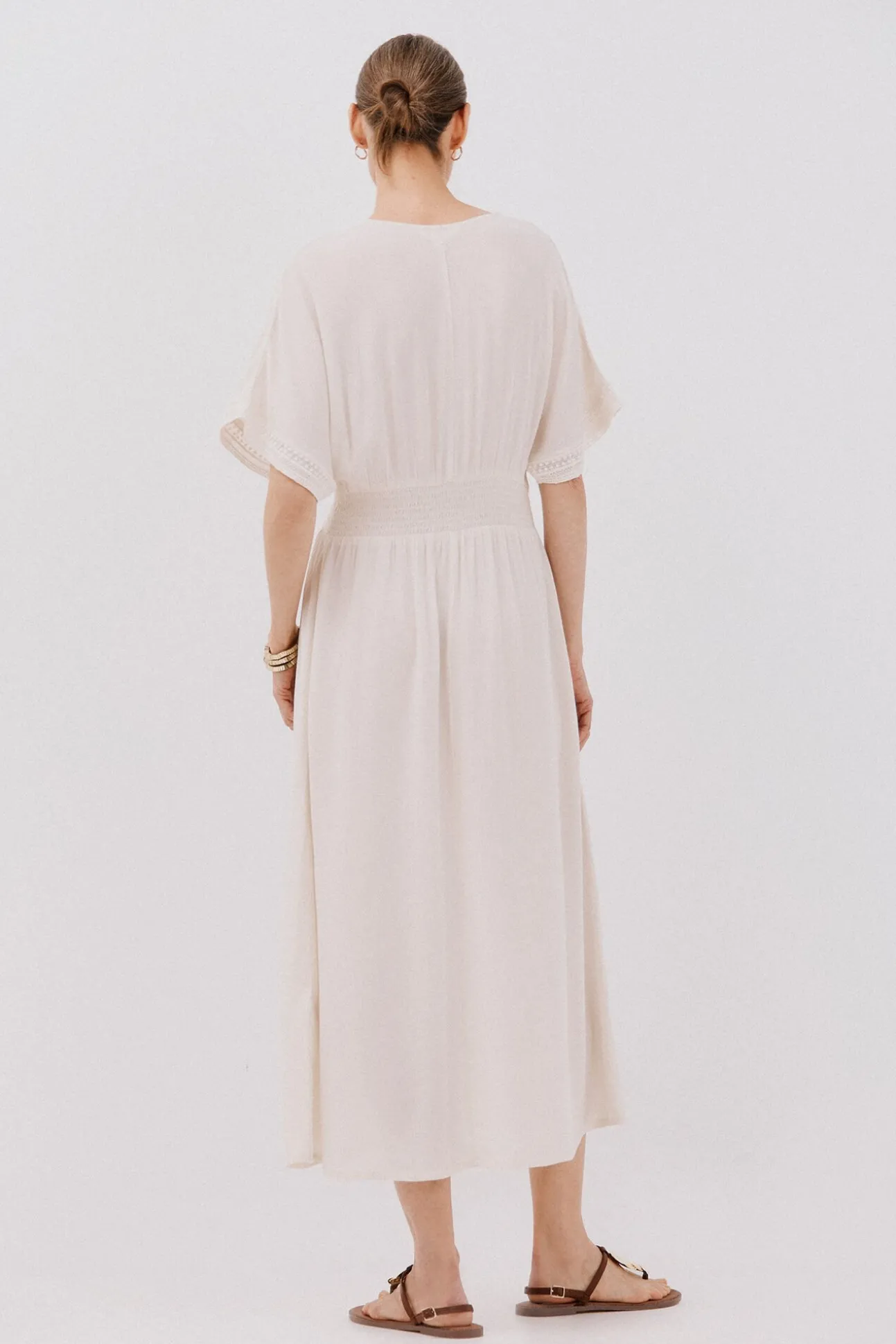 Vestido longo de renda
