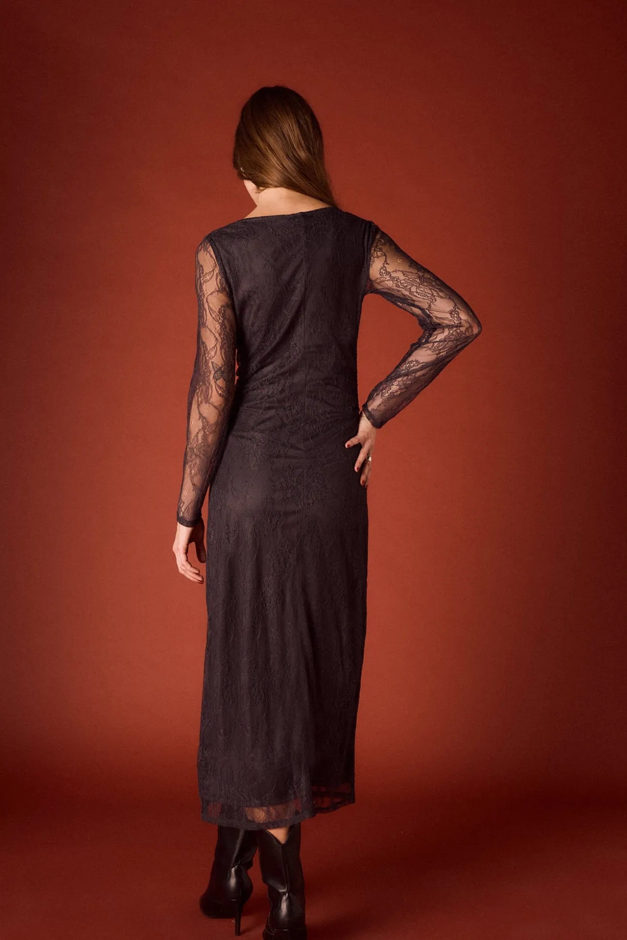 Vestido longo de renda