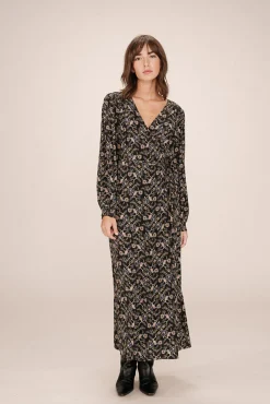Vestido longo tipo envelope, estampado com motivo floral