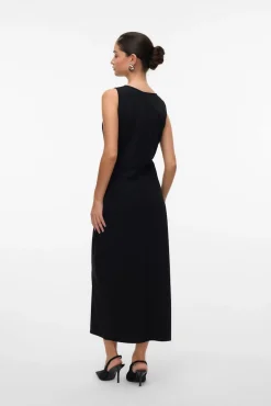 Vestido midi com detalhe de fivela