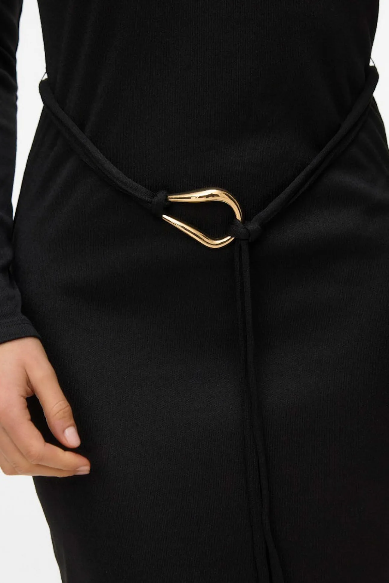 Vestido midi de malha com gola malha