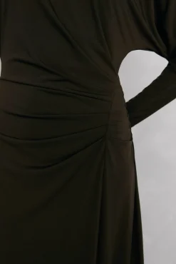 Vestido midi de malha manga comprida com malha franzida