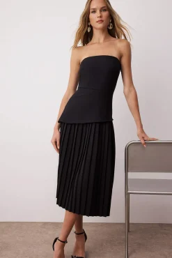 Vestido midi plissado