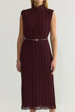 Vestido midi plissado