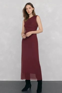 Vestido midi reto com babados em tule