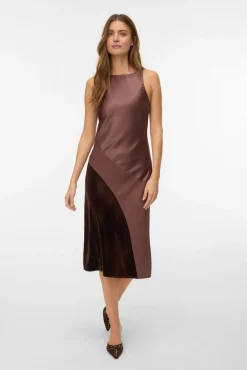 Vestido midi sem mangas