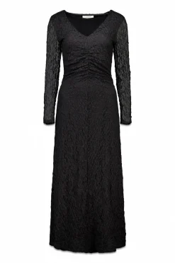 Vestido preto deslizante